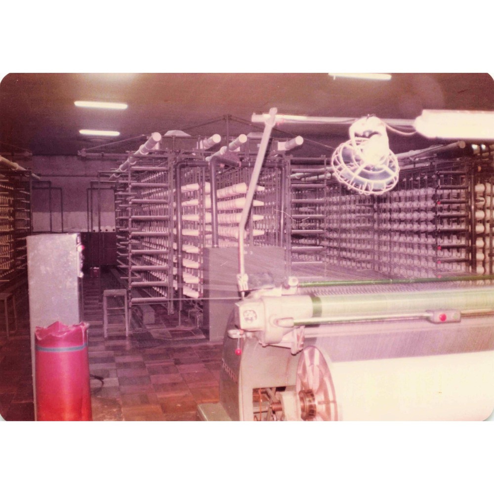 15 Vintage 1970s Korea Textile Mill Factory Photos Looms Workers USAF Tour - Picture 9 of 15